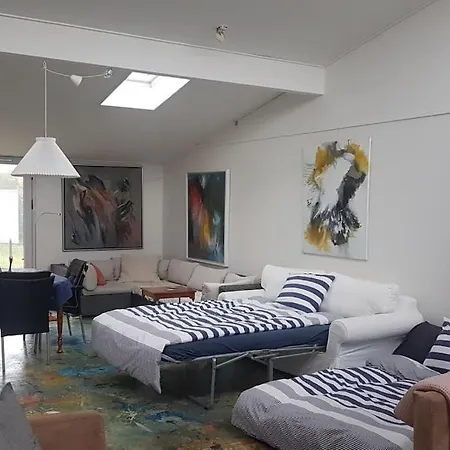 Semesterbostad 300 M To 220m2 Architect House *